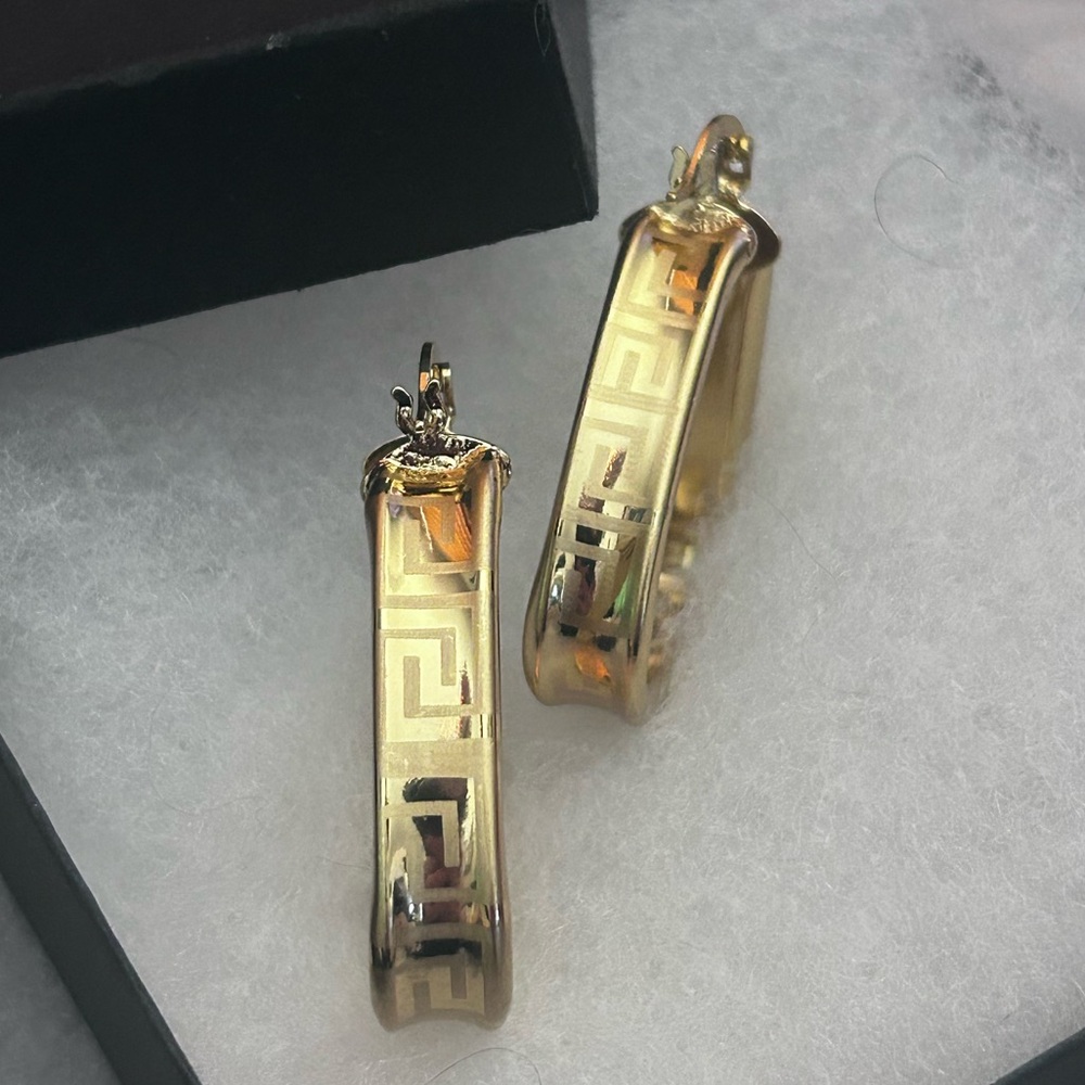 Greek Key Meander Pattern Gold Hoops - Picture 8 of 16